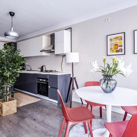 Central Flat With Sleek Interior In Sisli Isztambul Kültér fotó
